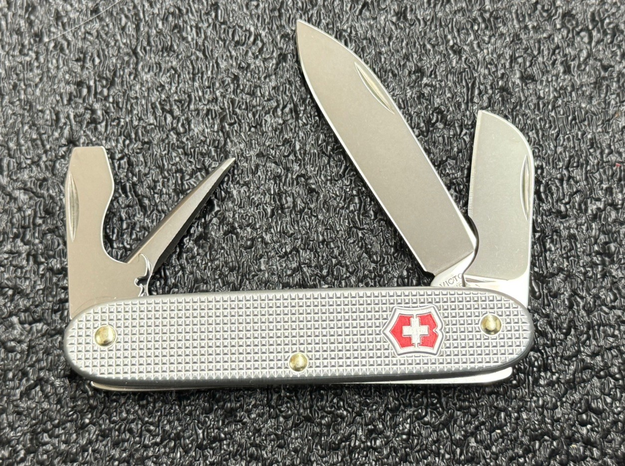 Victorinox Electrician Alox In Silver 93mm Swiss Army Knife New In Box