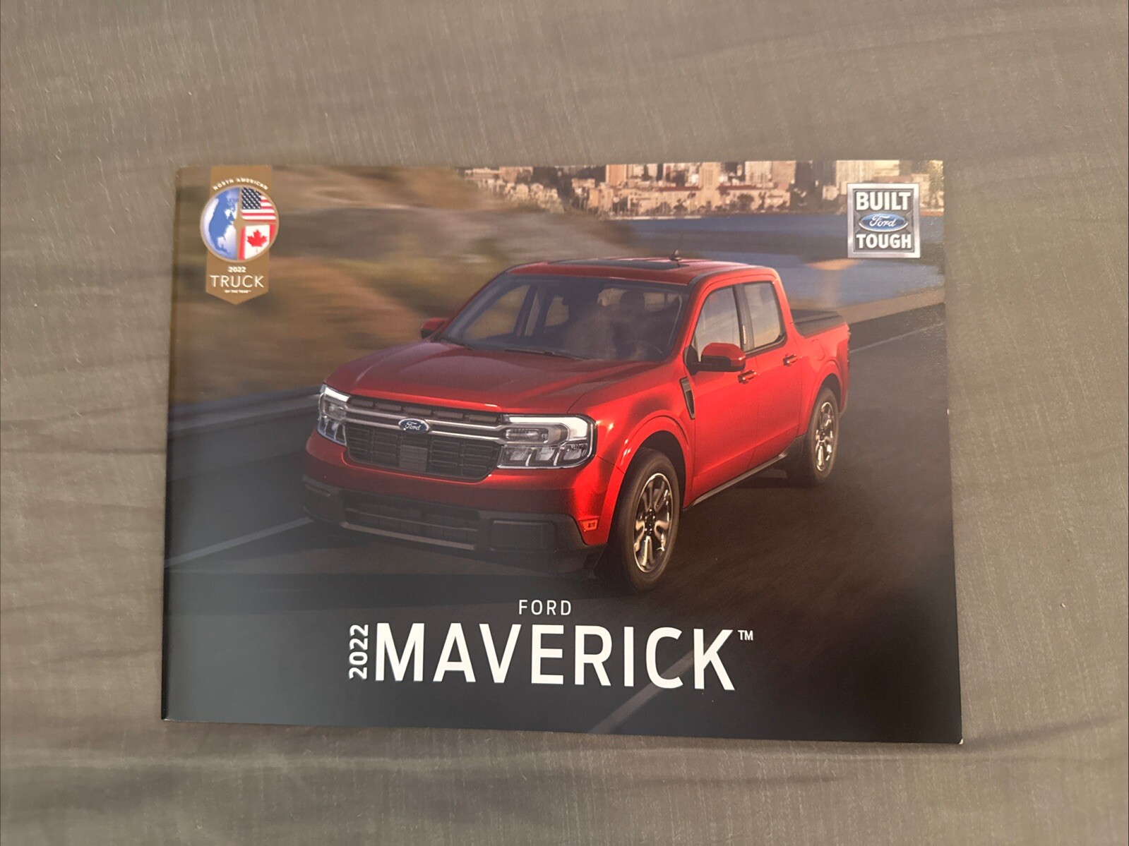 2022 FORD MAVERICK PICKUP TRUCK DEALER SALES BROCHURE,30 PAGES