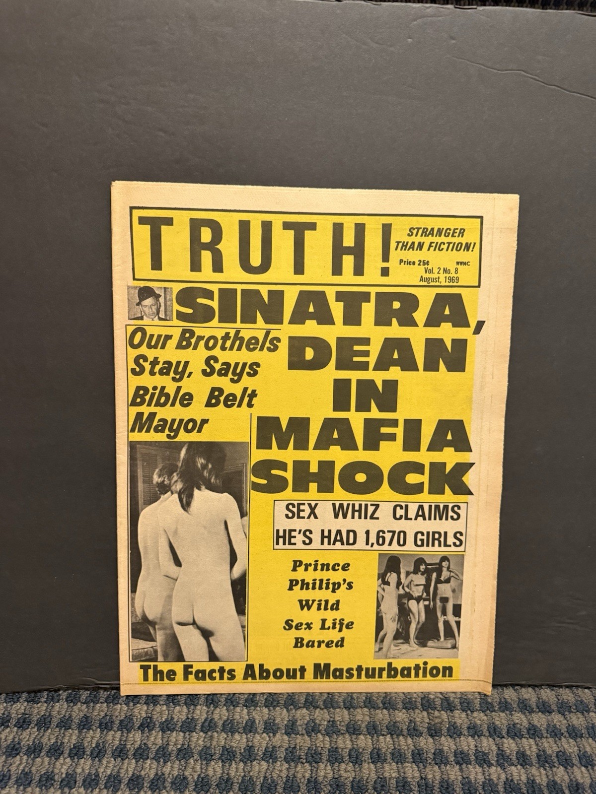 1969 August TRUTH Newspaper, Sinatra, Dean Martin in Mafia Shock (10T)