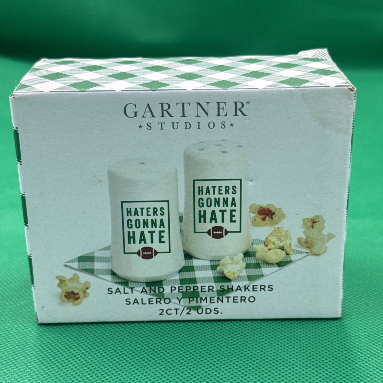Gartner Studios Football Salt and Pepper Shakers Set \ Gartner Studios Football Salt and Pepper Shakers Set \