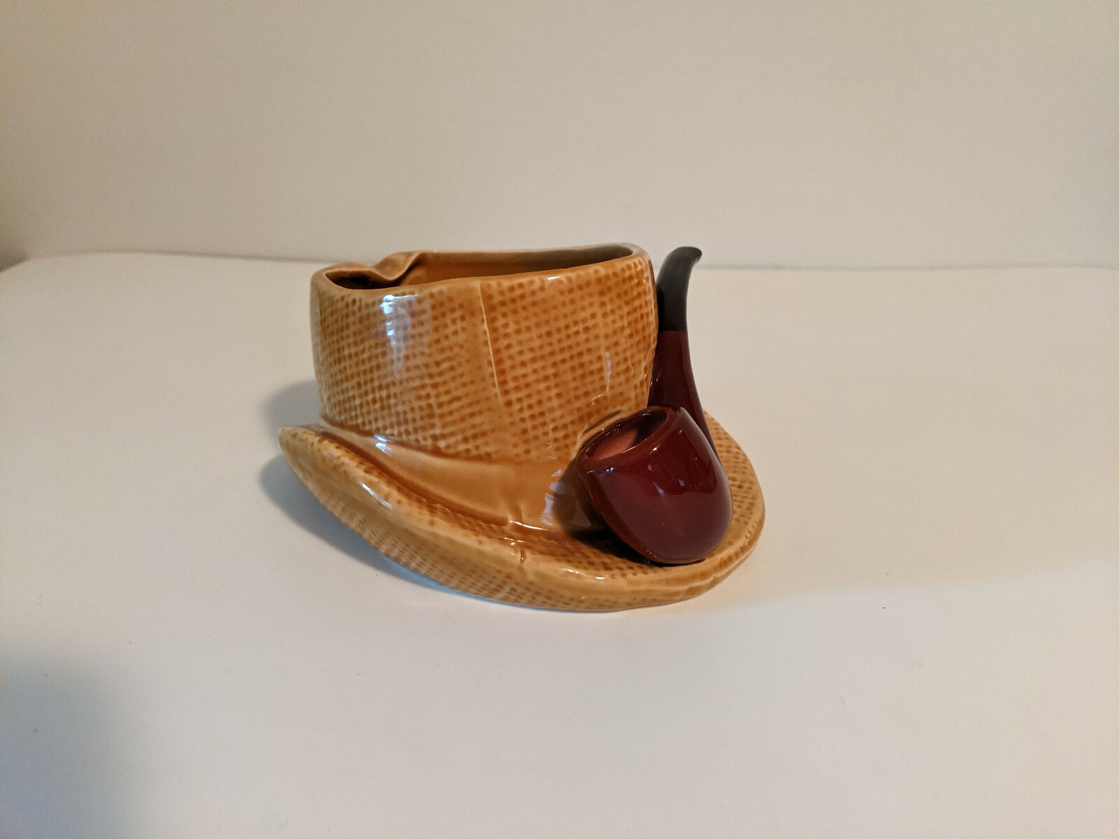 Vintage Lefton Hat/Tobacco Pipe Porcelain Ashtray #H6682 Made in Japan