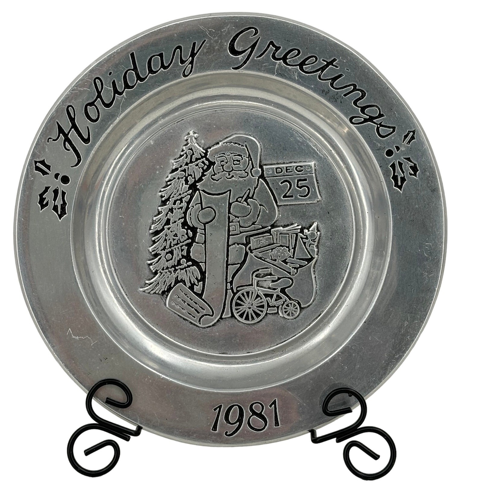 Wilton Pewter Holiday Greetings Santa Plate Vintage 1981 Wall Hanger 7.5 Inch