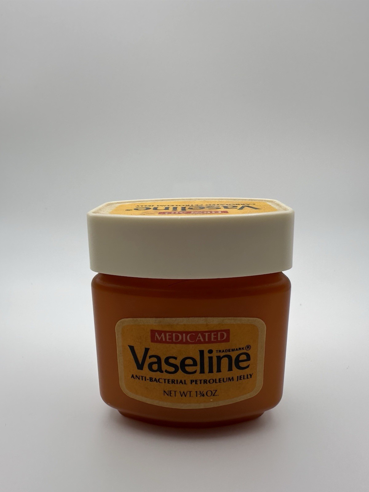 VASELINE MEDICATED Carbolated Petroleum JELLY MEDICAL DRESSING FIRST AID Vintage VASELINE MEDICATED Carbolated Petroleum JELLY MEDICAL DRESSING FIRST AID Vintage