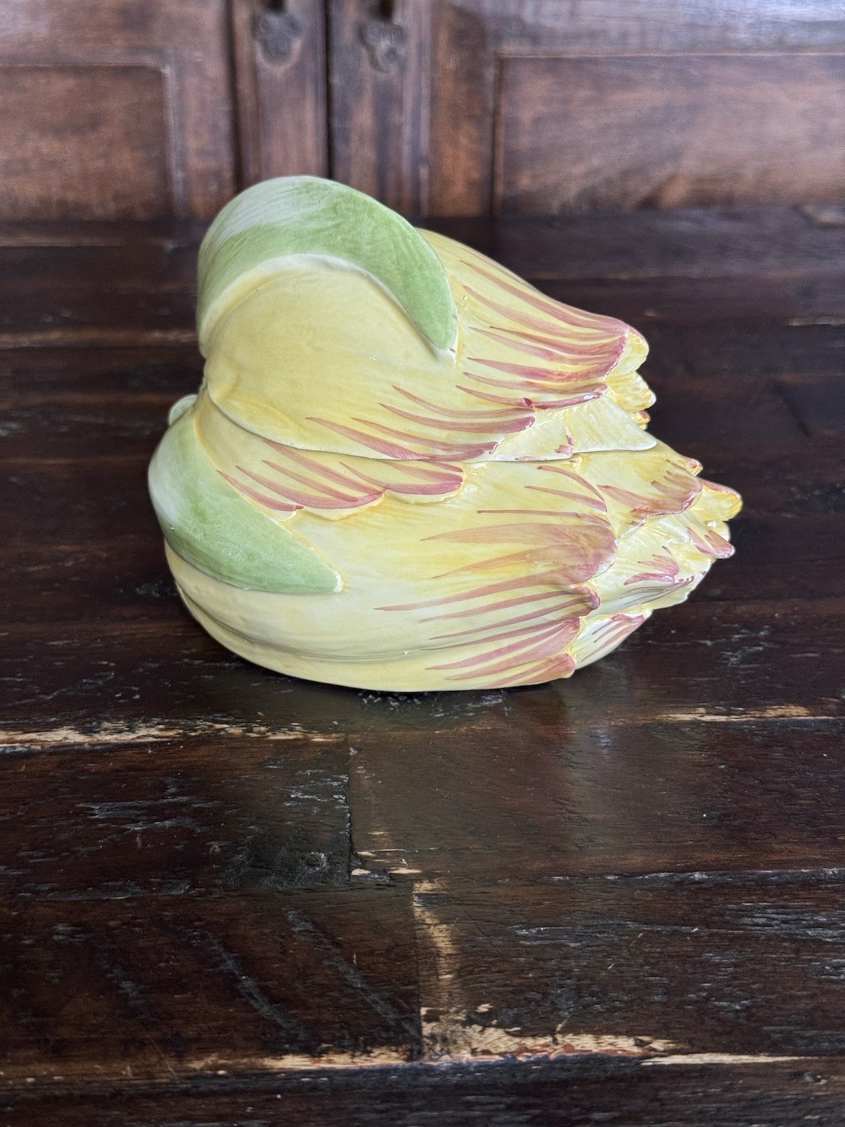 Vietri Italy Rosebud Yellow Tulip Lid Trinket Box Ceramic Nieman Marcus