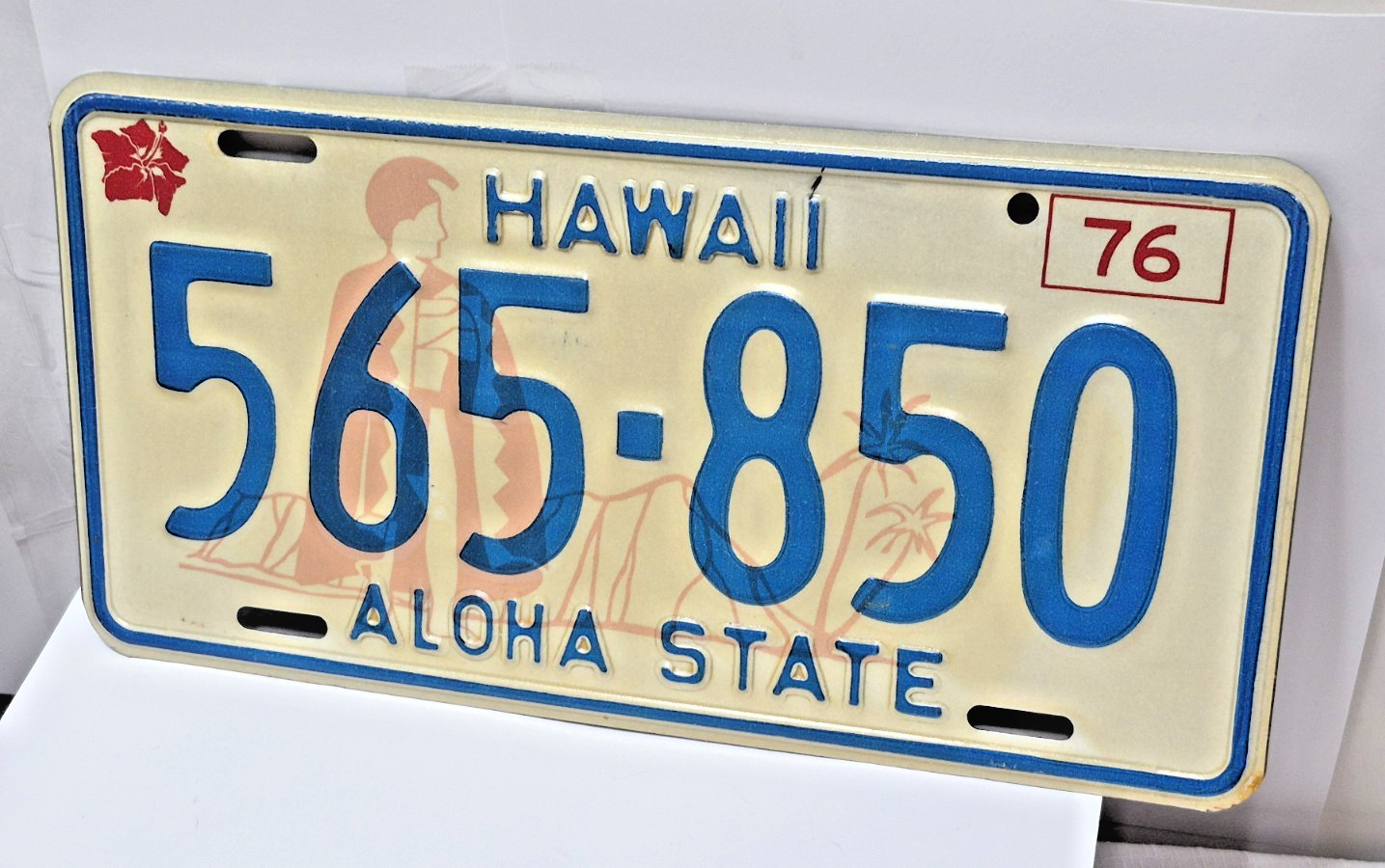 Vintage  Hawaii Aloha State  1976 Metal License Plate