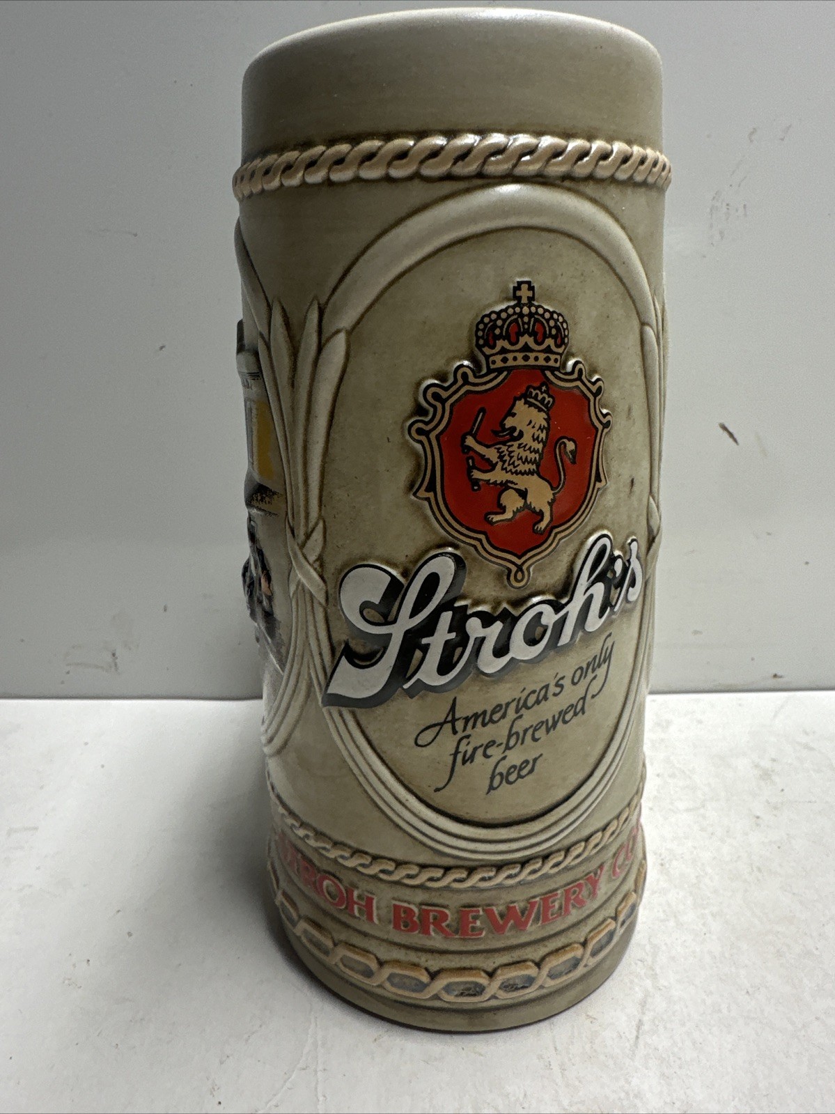 Stroh's 7.25