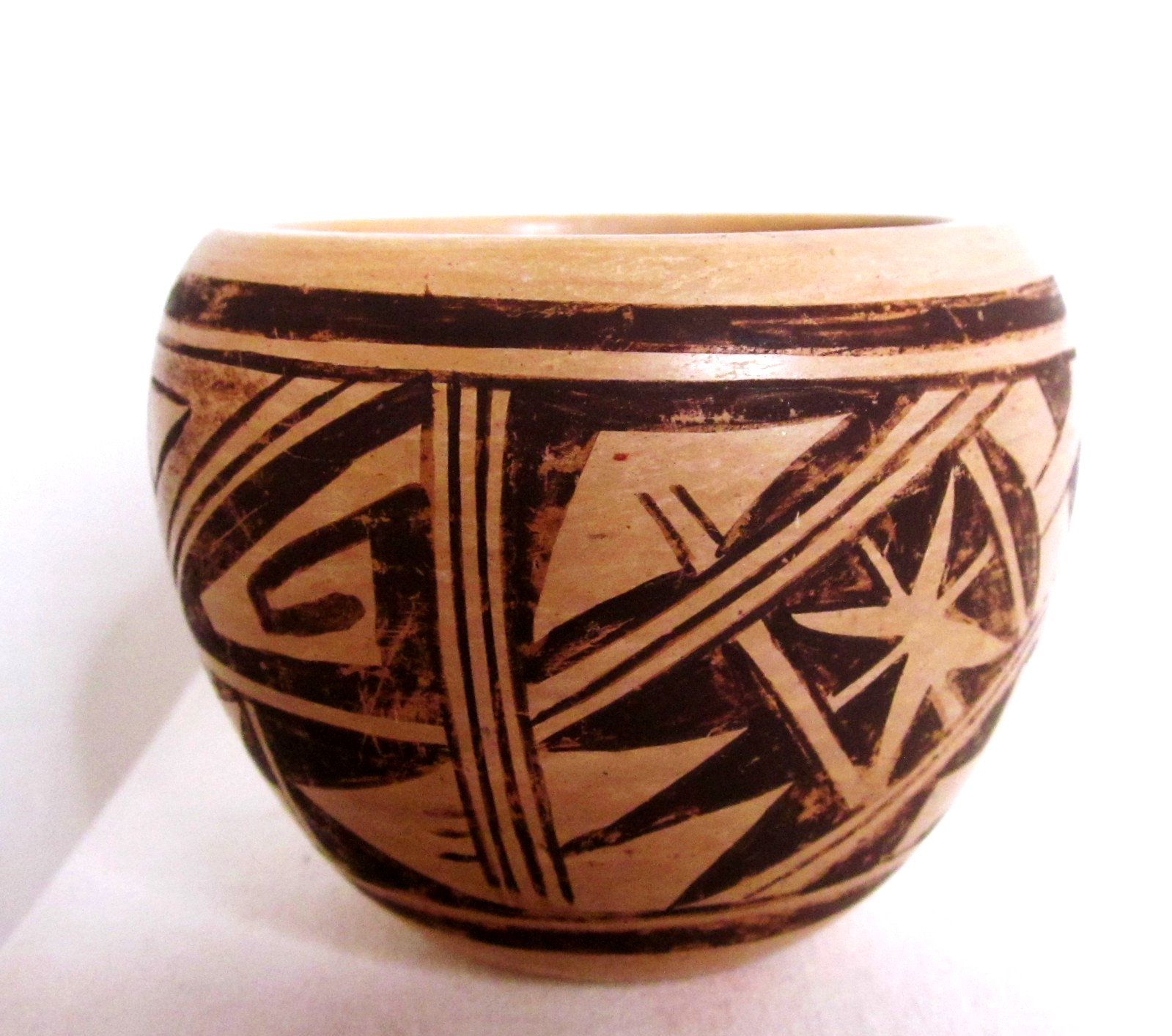 Early Ella Mae Talashie (1921-1995) Hopi Walpi First Mesa Bowl 2.5
