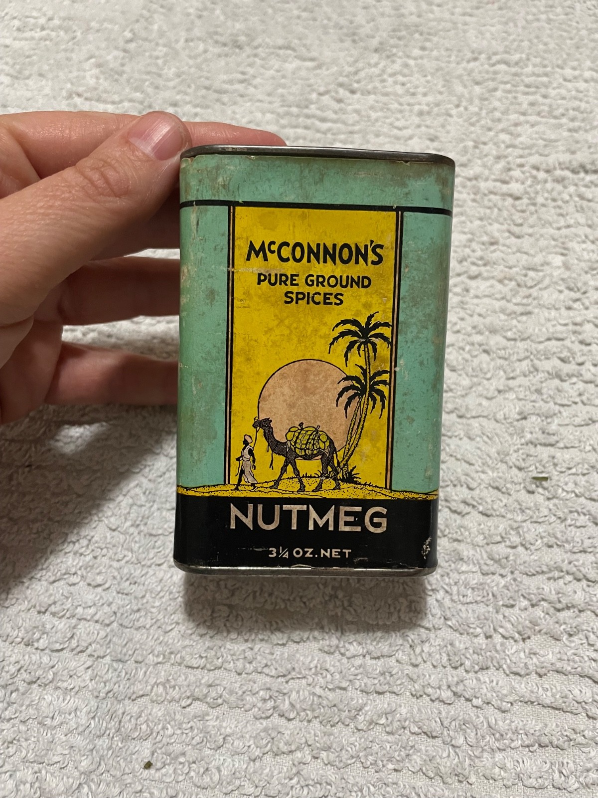 McConnon\'s Pure Ground Spice Nutmeg Paper Label Spice Tin As Seen MN