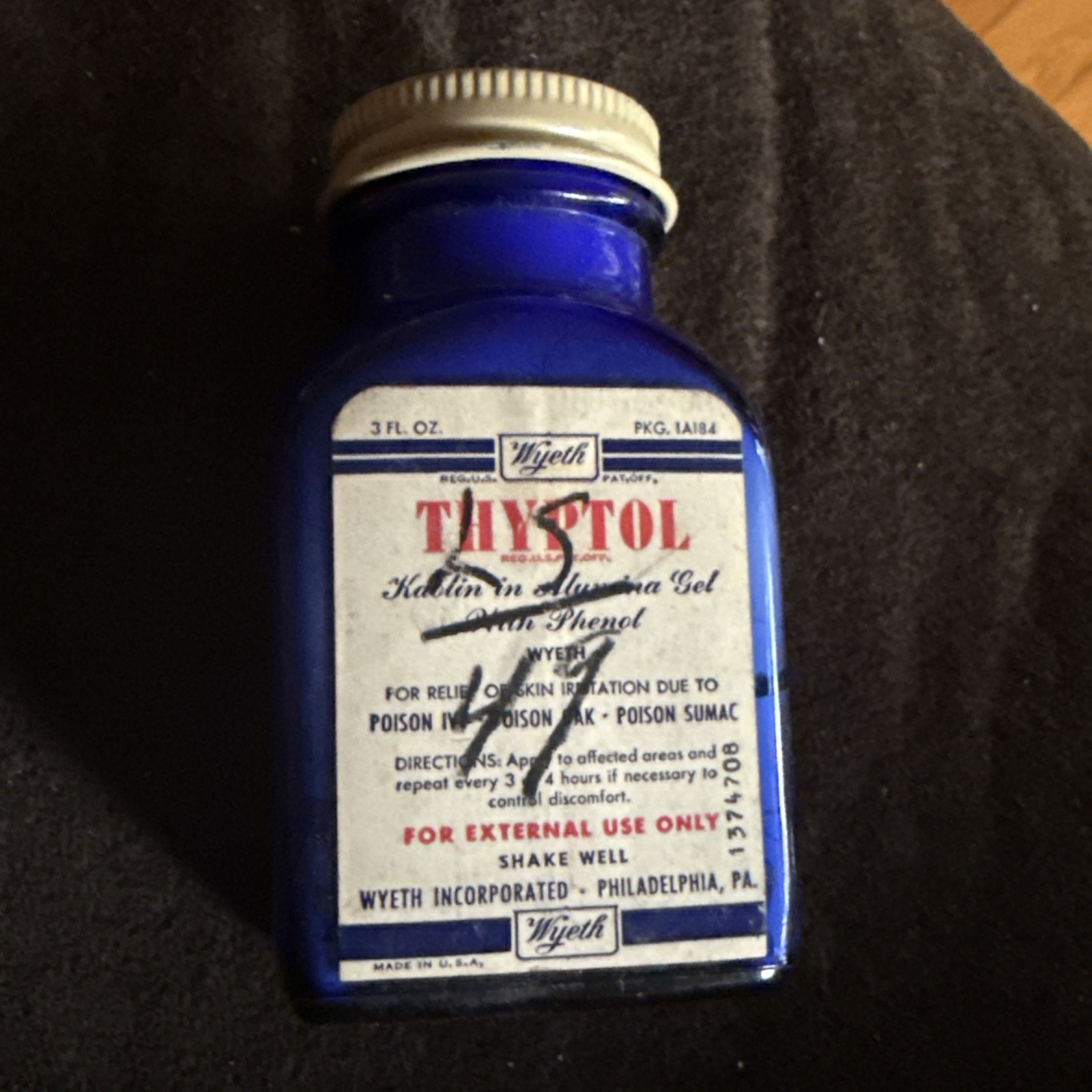 Vintage Blue Glass bottle Thyptol by Wyeth 3oz for Poison Ivy, Oak & Sumac Vintage Blue Glass bottle Thyptol by Wyeth 3oz for Poison Ivy, Oak & Sumac