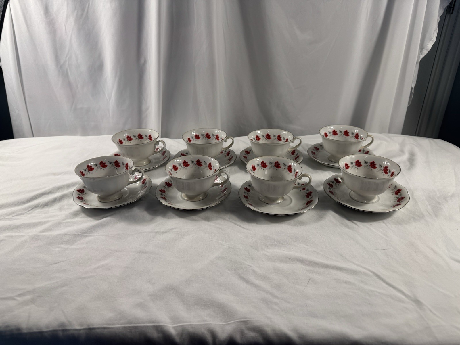 16 Piece Vintage Favlina Karolina Polan Porcelain Red Rose Tea Cups & Saucers 