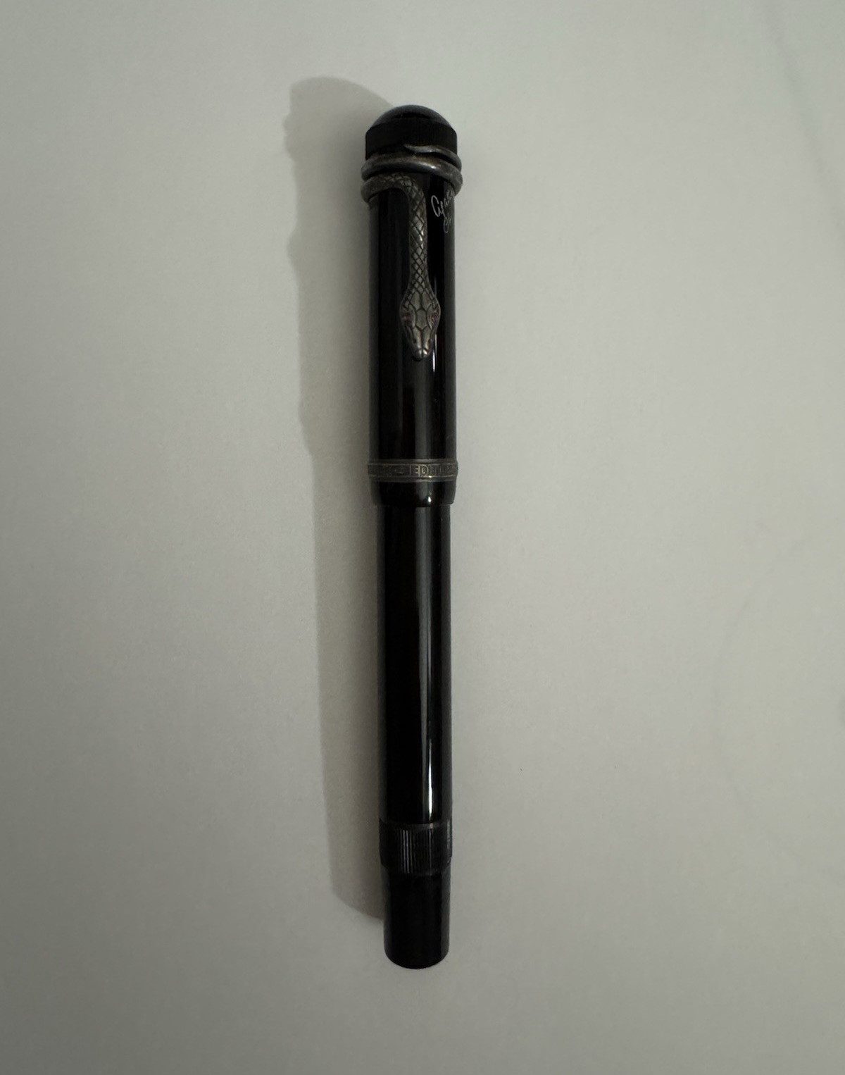 Montblanc Meisterstück Agatha Christie Limited Edition Fountain Pen 18K M Montblanc Meisterstück Agatha Christie Limited Edition Fountain Pen 18K M