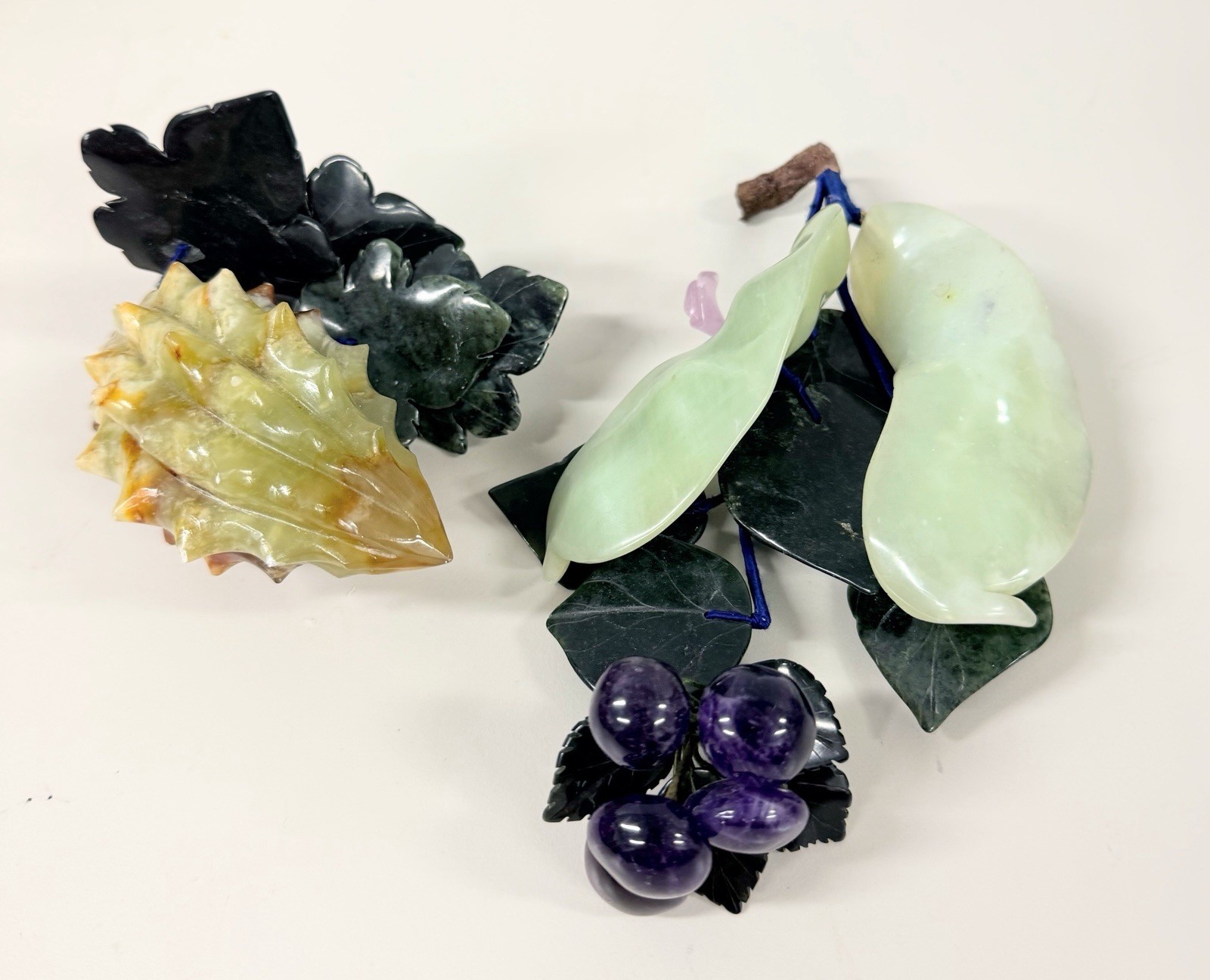 VTG Stone Alabaster Jade Amethyst Rose Quartz Durian, Pea Pods & Grapes W Leafs VTG Stone Alabaster Jade Amethyst Rose Quartz Durian, Pea Pods & Grapes W Leafs