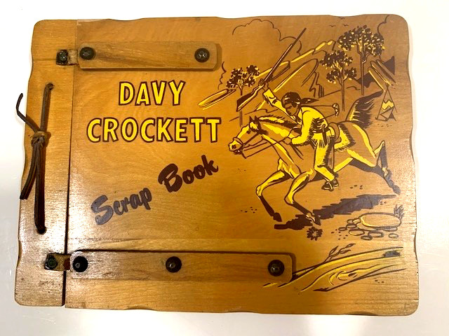 RARE VINTAGE  DAVY CROCKETT  WOOD SCRAPBOOK  CLEAN  UNUSED  MINT