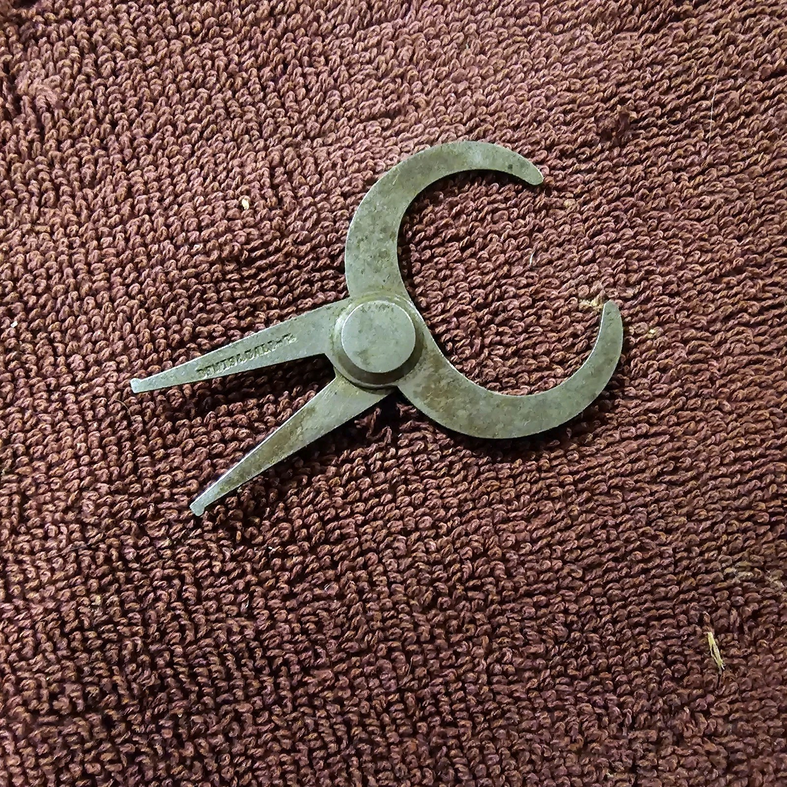 Vintage Bemis & Call Co. Inside/Outside Caliper, 2-5/8