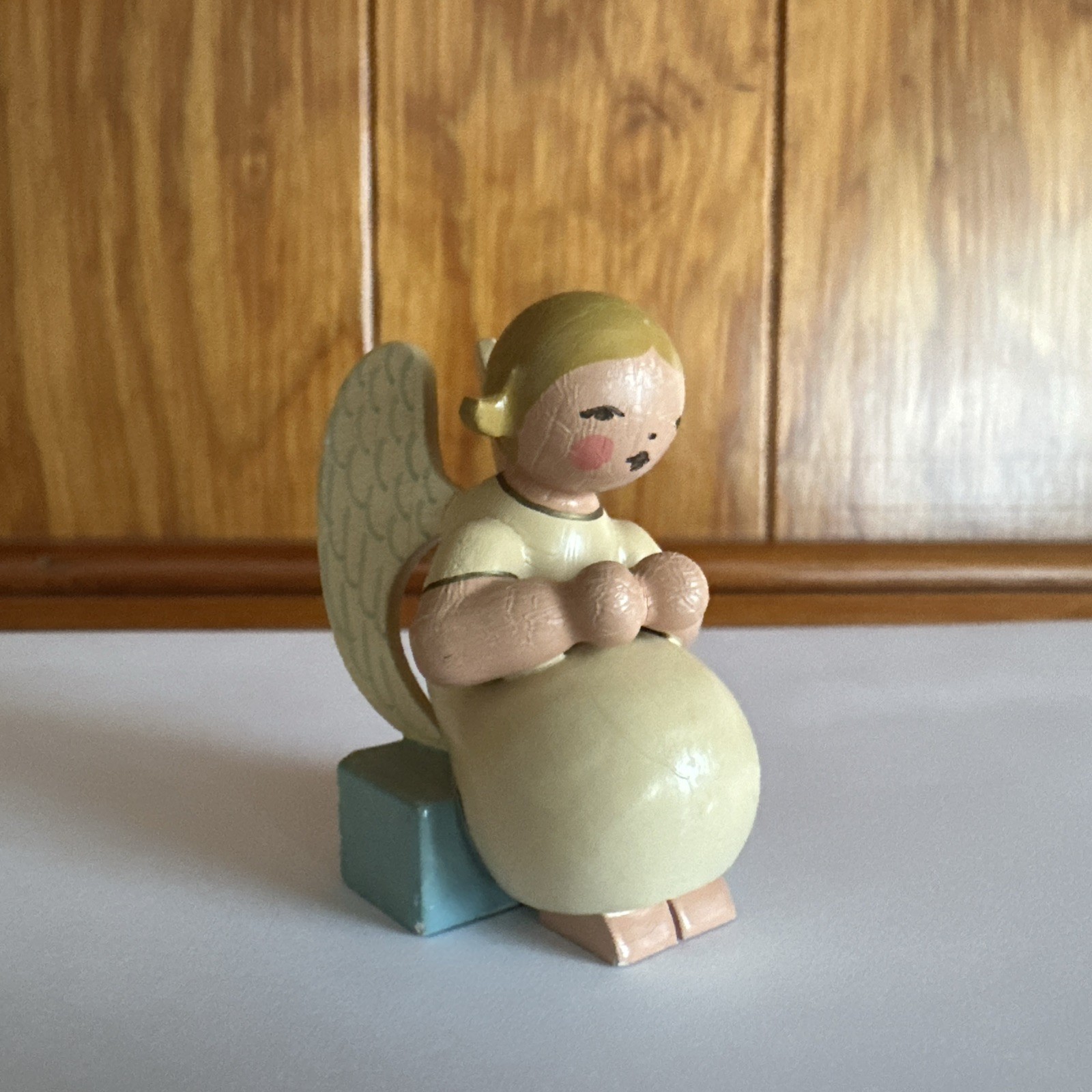 Vintage Wendt & Kuhn 1949-1973 Angel with Hands in Lap