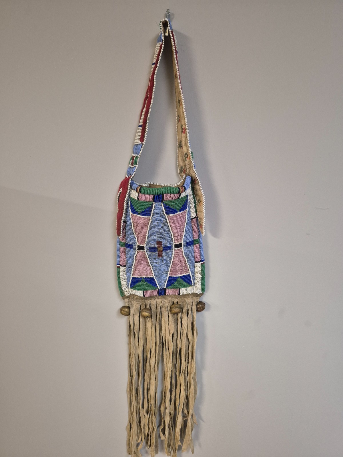 Sioux Style Beaded Pouch Sioux Style Beaded Pouch
