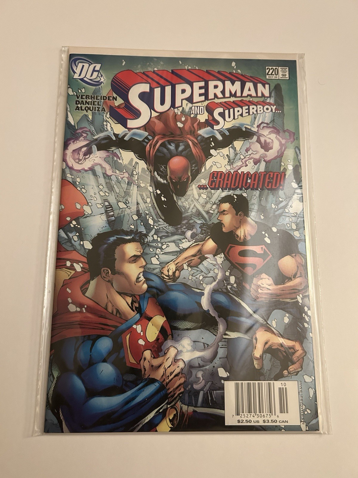 Superman and Superboy #220 (DC Comics October 2005)