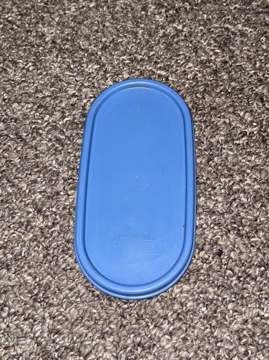 New Vtg Tupperware Replacement Seal Lid for Oval Modular Mates #1616 Blue