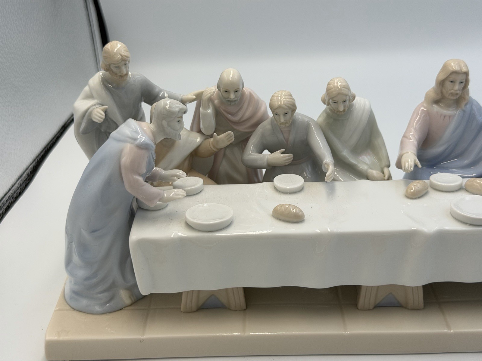 Vtg Classic Treasures Porcelain Collectible The Last Supper Sculpture Jesus