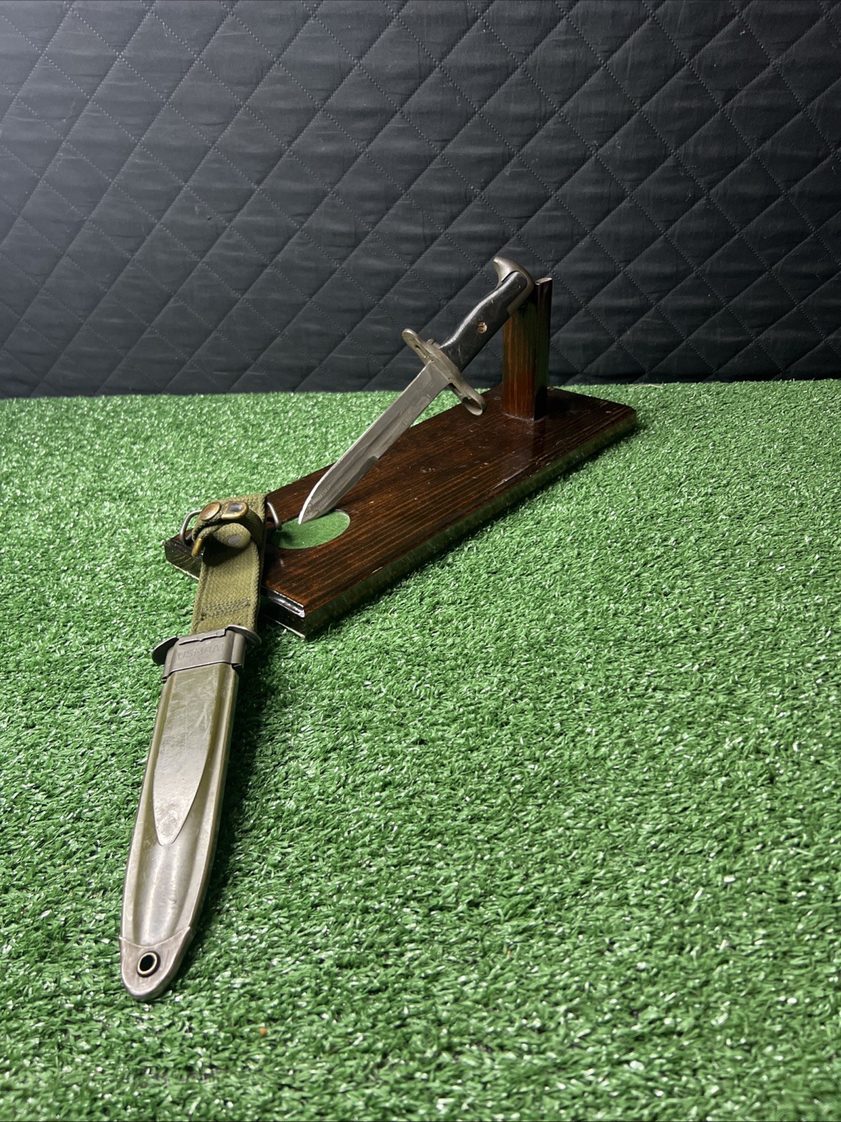 VINTAGE US Military Bayonet With USM8AI Scabbard