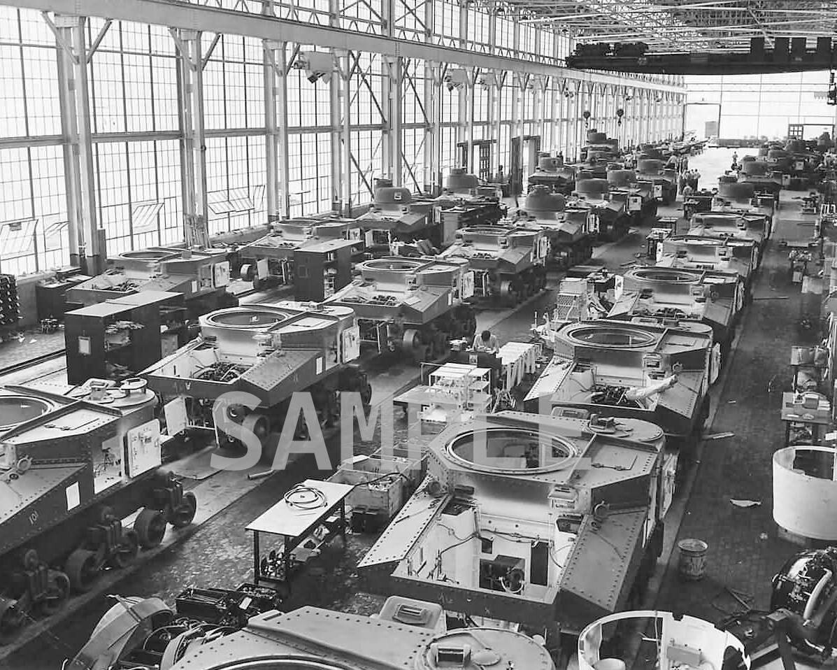 M3 Grant Lee Tank Chrysler Plant World War II WWII 8x10 Photo 245c