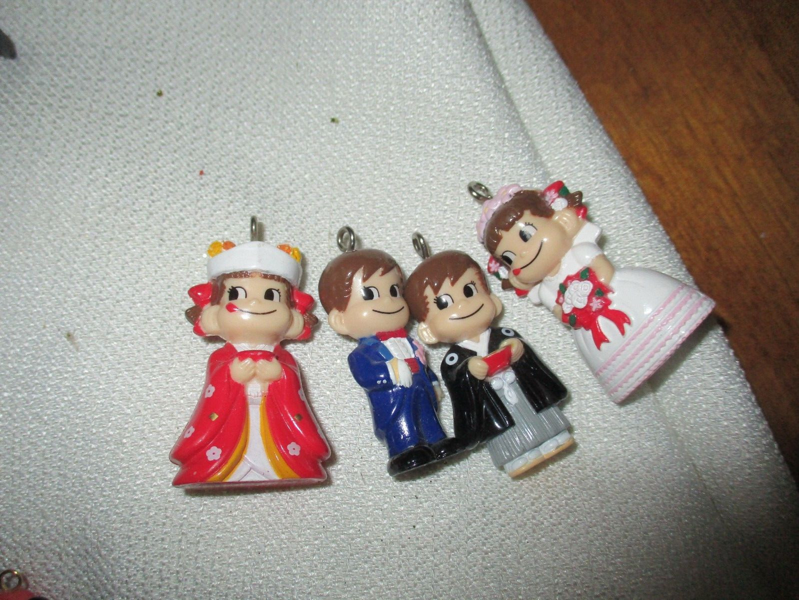 vintage FUJIYA PEKO CHAN & POKO CHAN WEDDING MINI FIGURES ORNAMENT KEYCHAIN set4