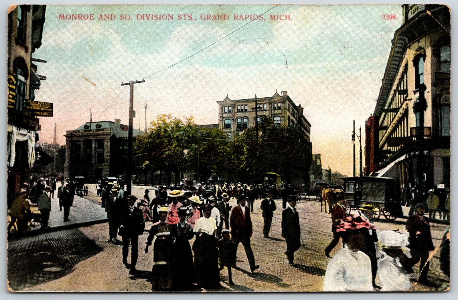 Monroe and South Division Streets, Grand Rapids, Michigan 1909 - Postcard