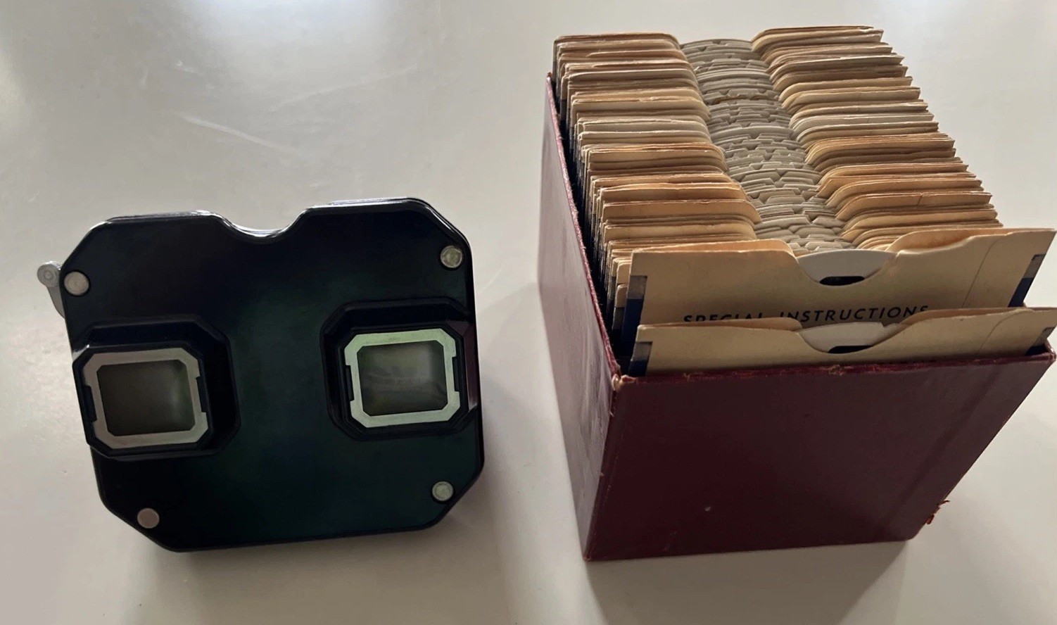 Vintage Sawyer’s 1940’s  View-Master With Photo Disks 75