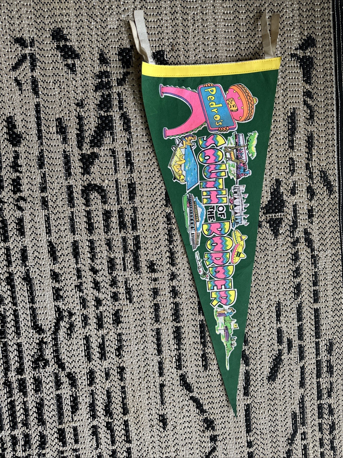 Vintage Pedros South of The Border Pennant Felt 30