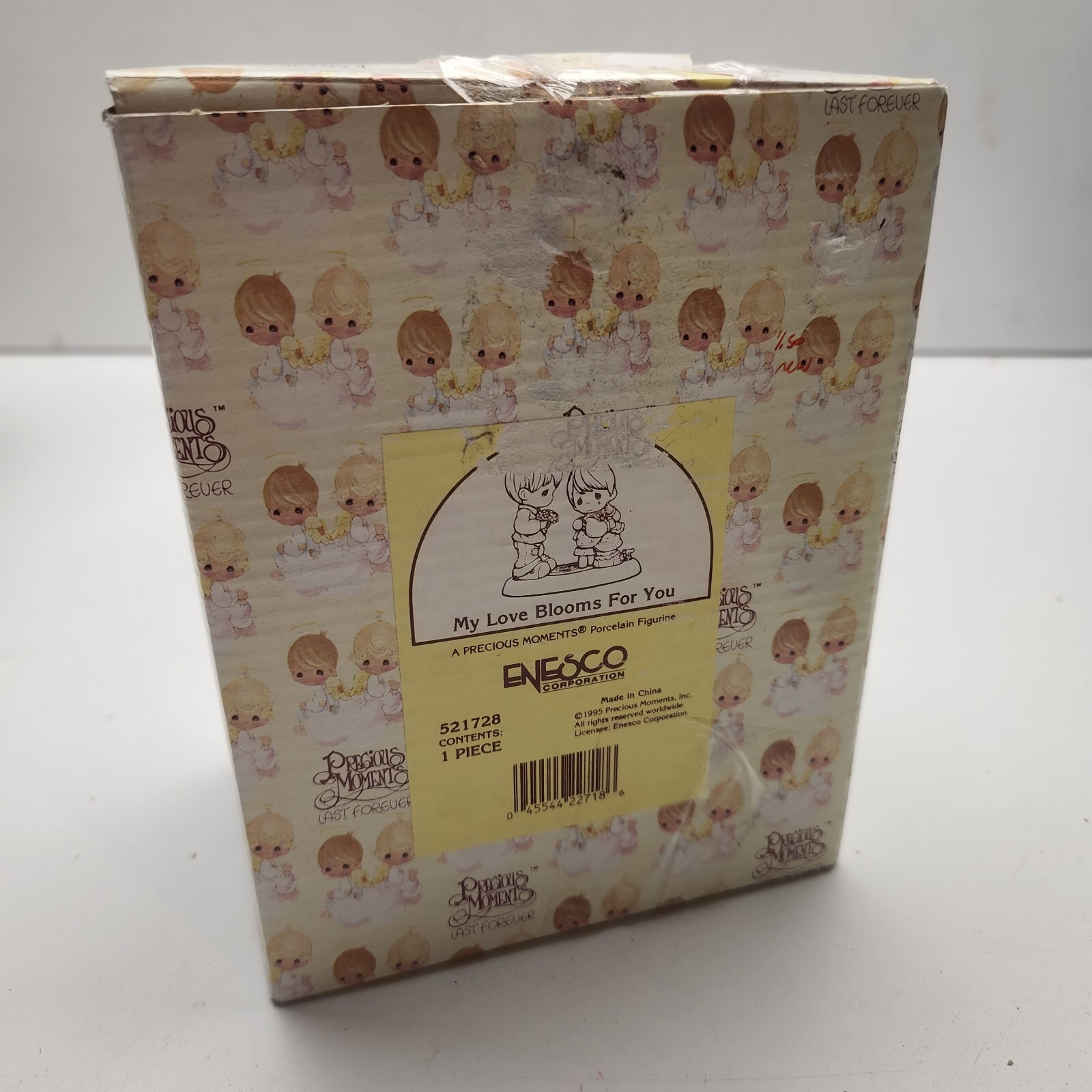 Precious Moments 521728 Figurine My Love Blooms for You Enesco