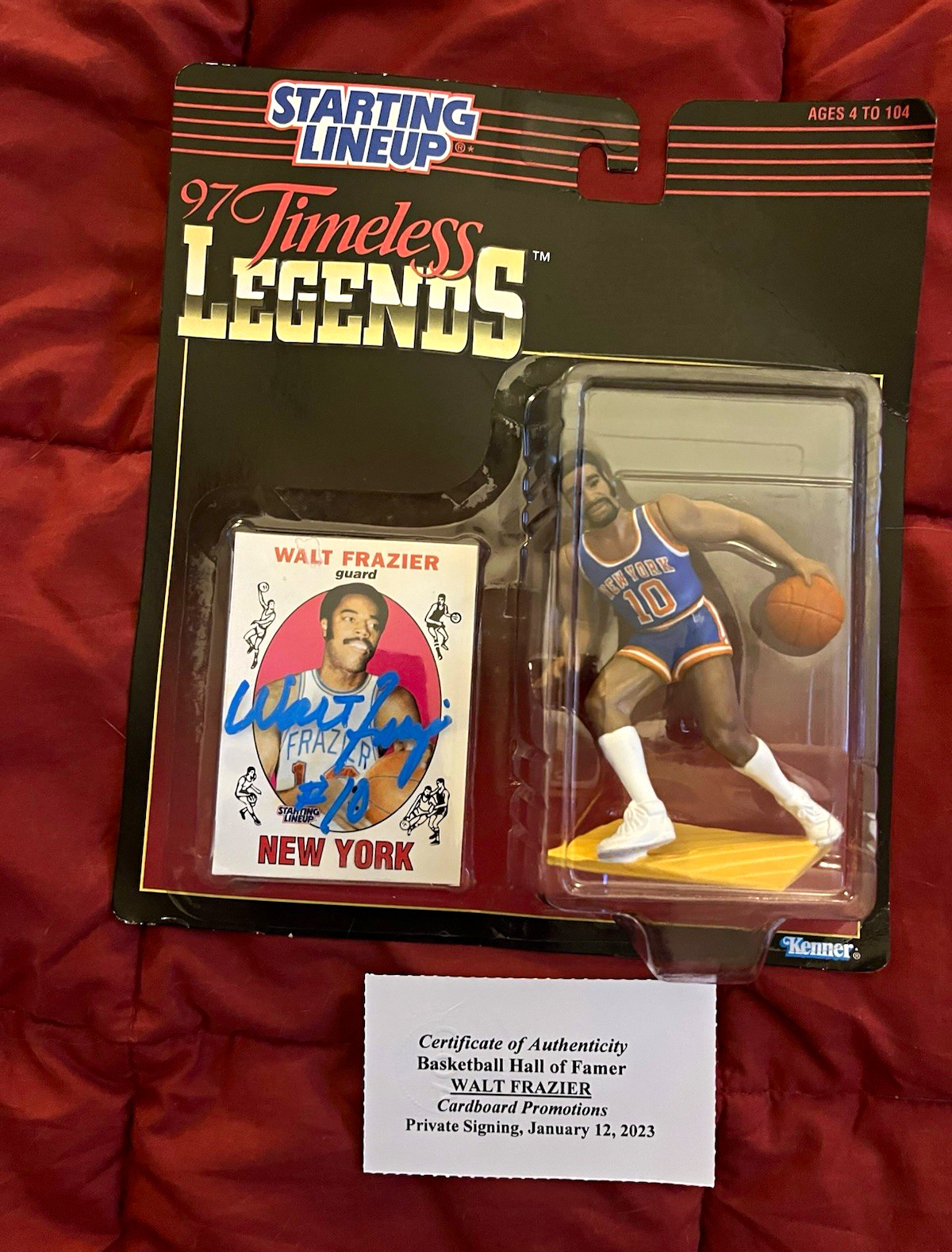 Kenner Starting Lineup Timeless Legends Walt Frazier Autographed Figure w/Card