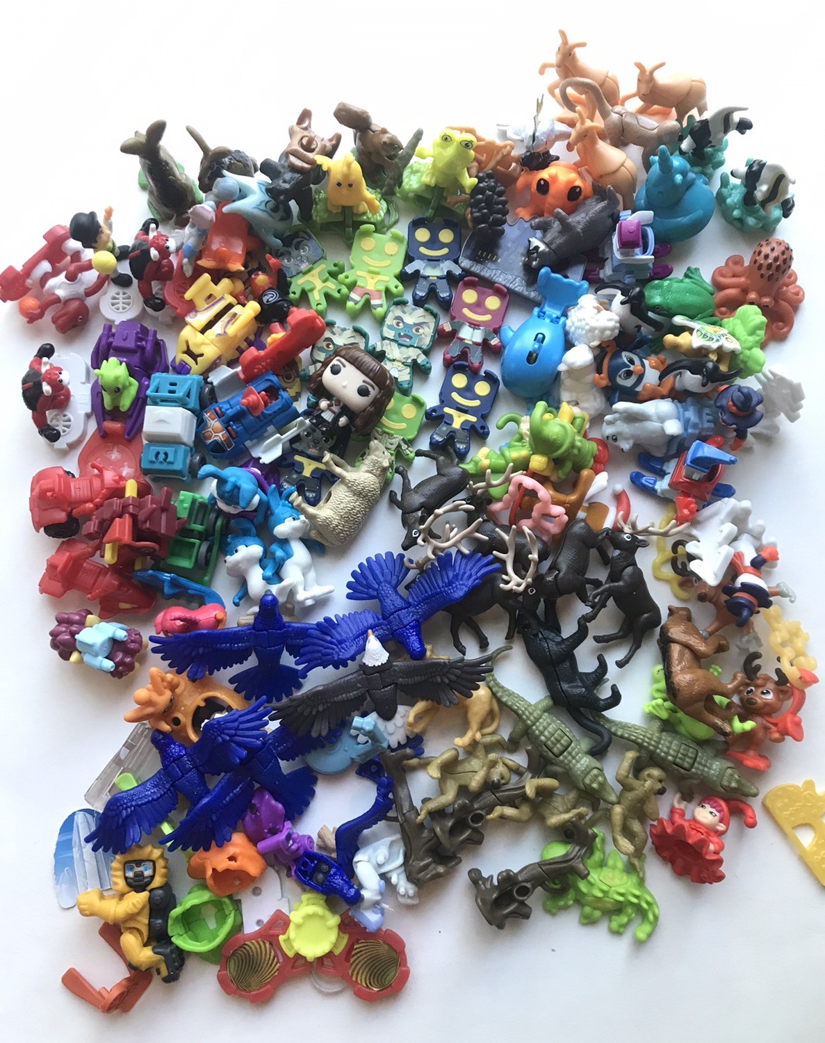 MASSIVE LOT OF 100 Plus KINDER EGG SURPRISE TOY Candy Surprise Toys Collectable