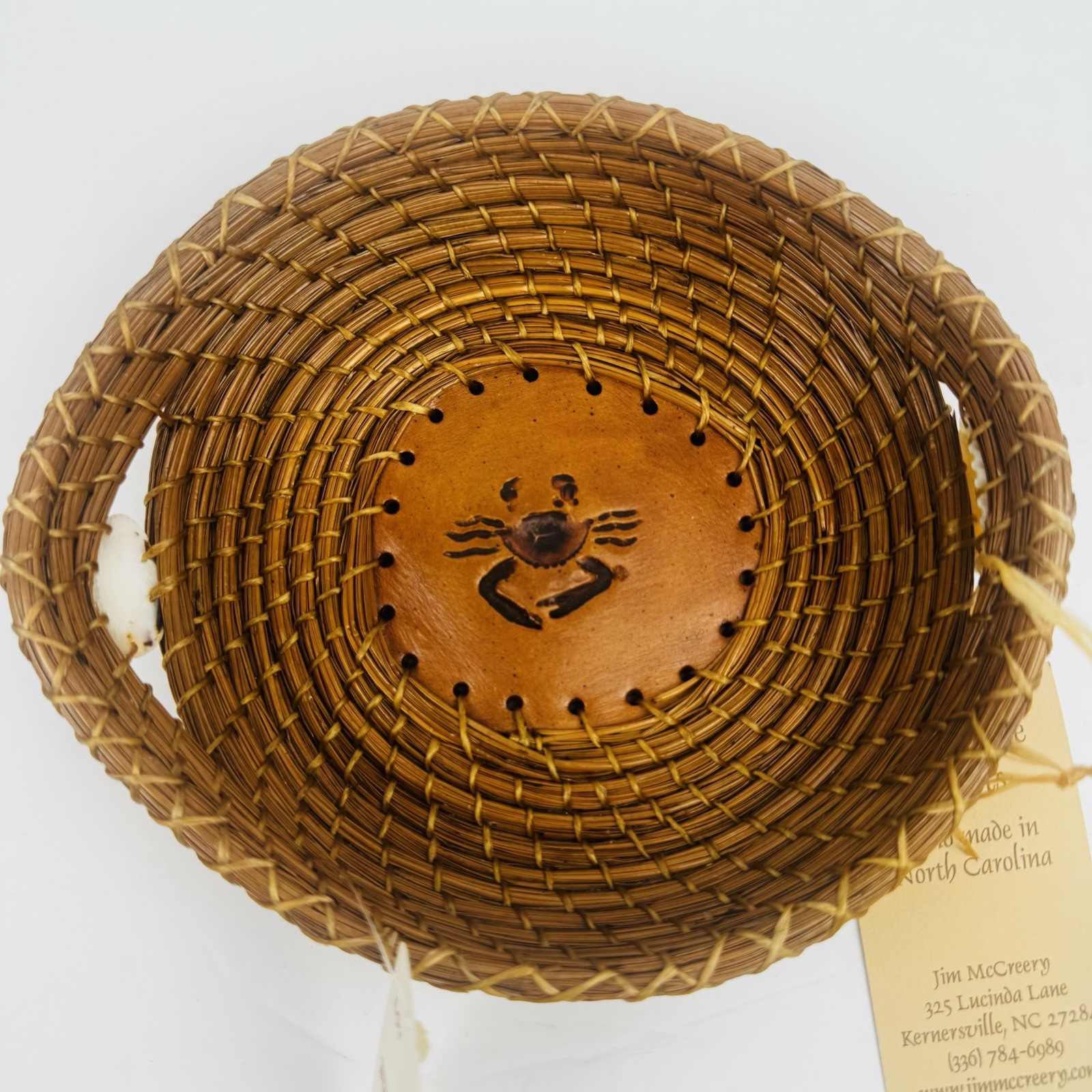 Jim McCreery Pine Needle Basket Crab Shell Trim Handmade NC Coastal Center Bowl Jim McCreery Pine Needle Basket Crab Shell Trim Handmade NC Coastal Center Bowl