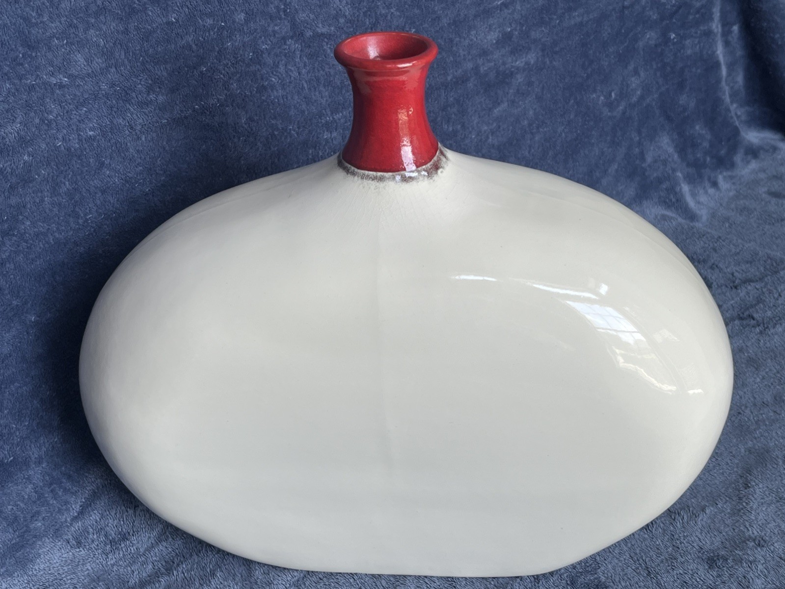 Compressed Oval Highly Glossy Ceramic Art Vase Red Neck About 11
