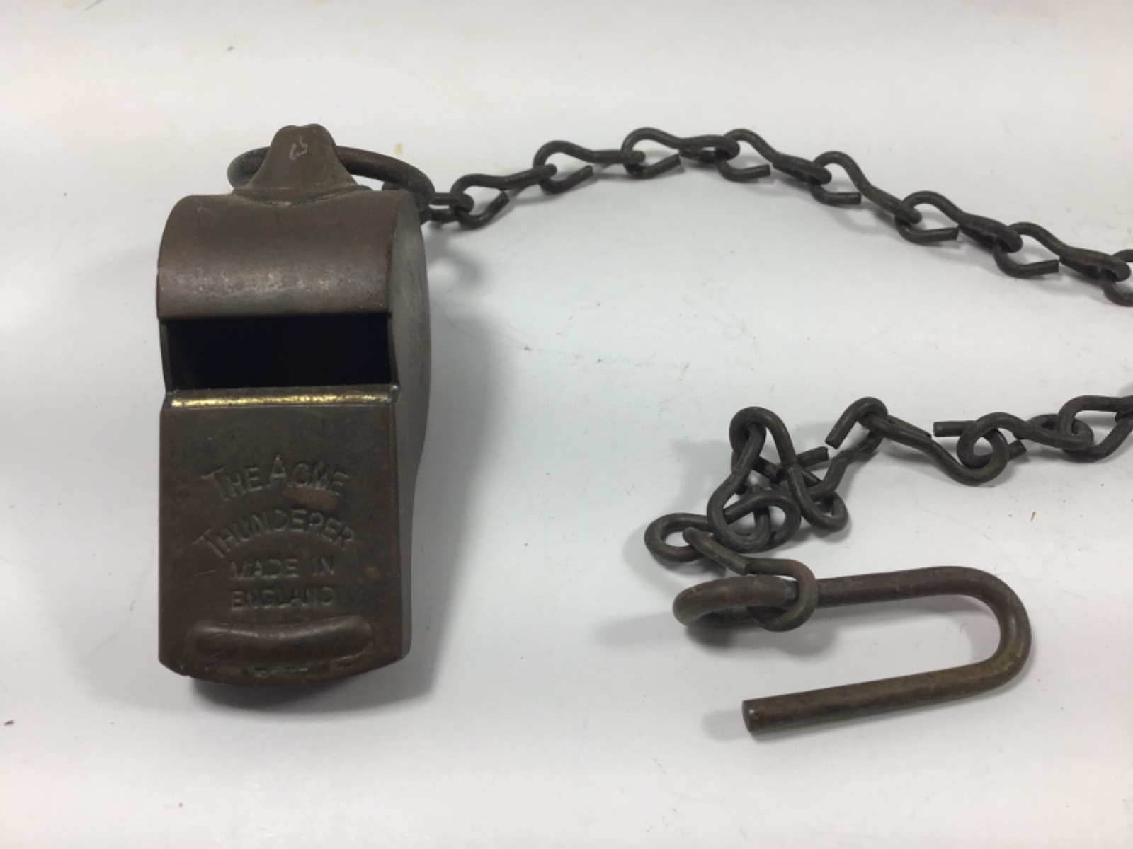 US Army Brass Whistle/Chain THE ACME THUNDERER  Meyer NY    W10