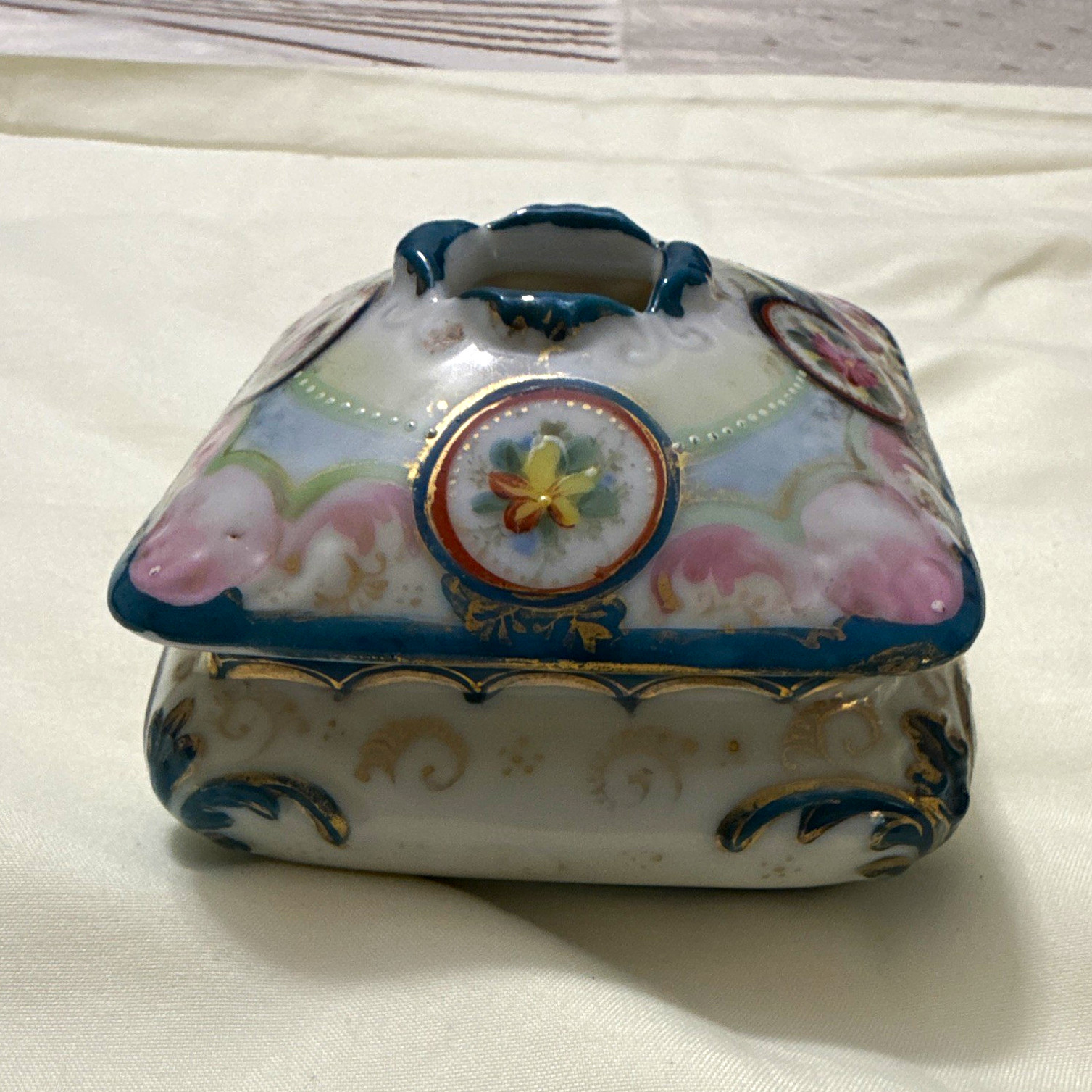 Antique Galluba Hofmann Porcelain Hair Receiver Germany Floral Art Nouveau 1905 Antique Galluba Hofmann Porcelain Hair Receiver Germany Floral Art Nouveau 1905