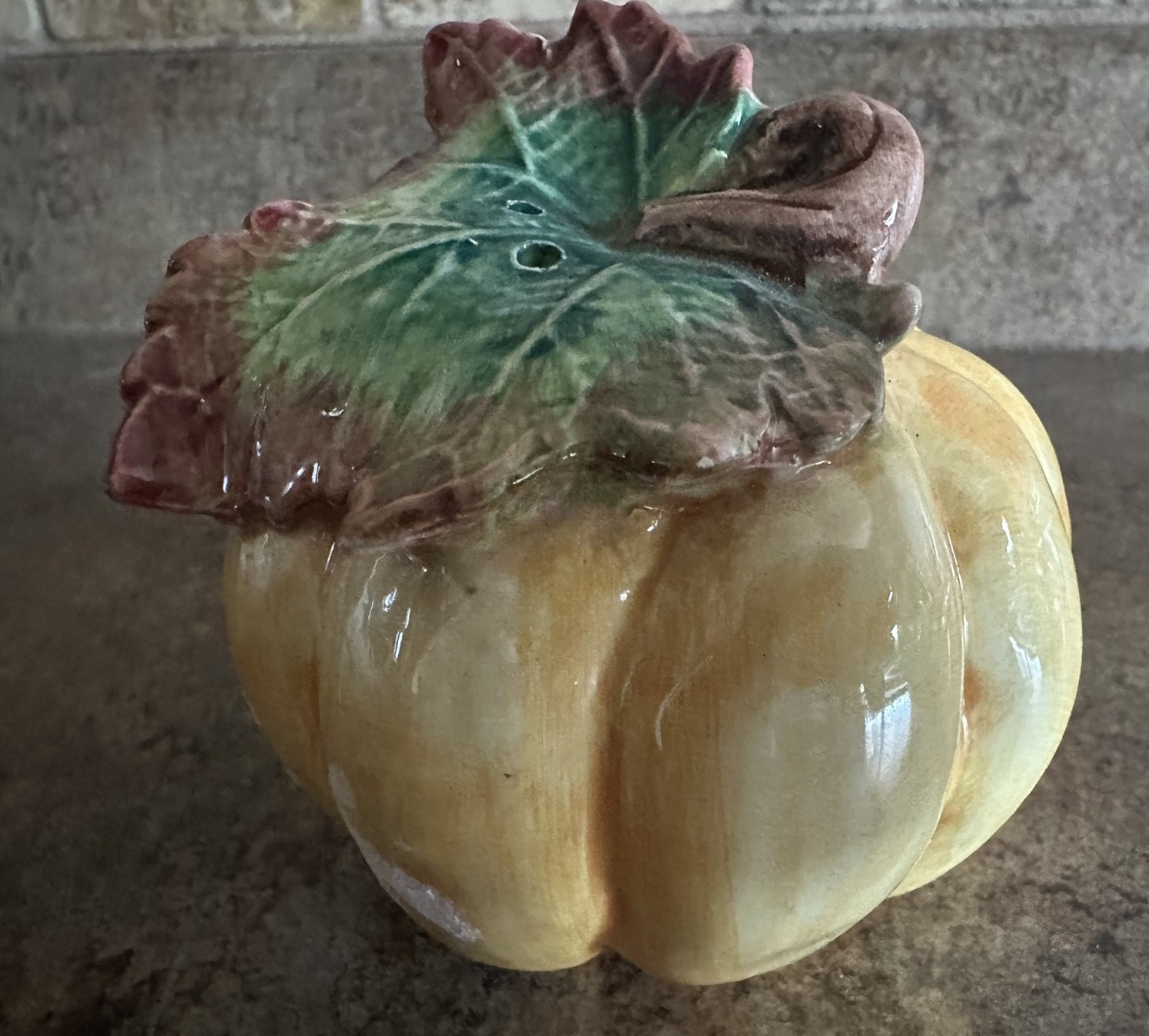 Vtg. 1993 Fitz & Floyd Classics ( 1 ) Pumpkin Salt / Pepper Shaker