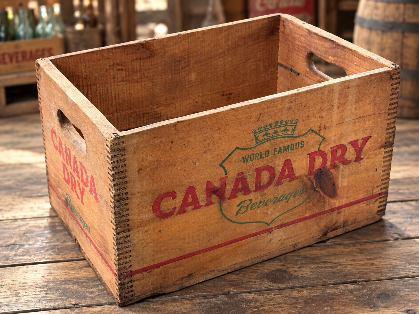 RARE EARLY CANADA DRY WOODEN SODA CRATE DOVETAIL BEVERAGE ADVERTISING BOX VTG US