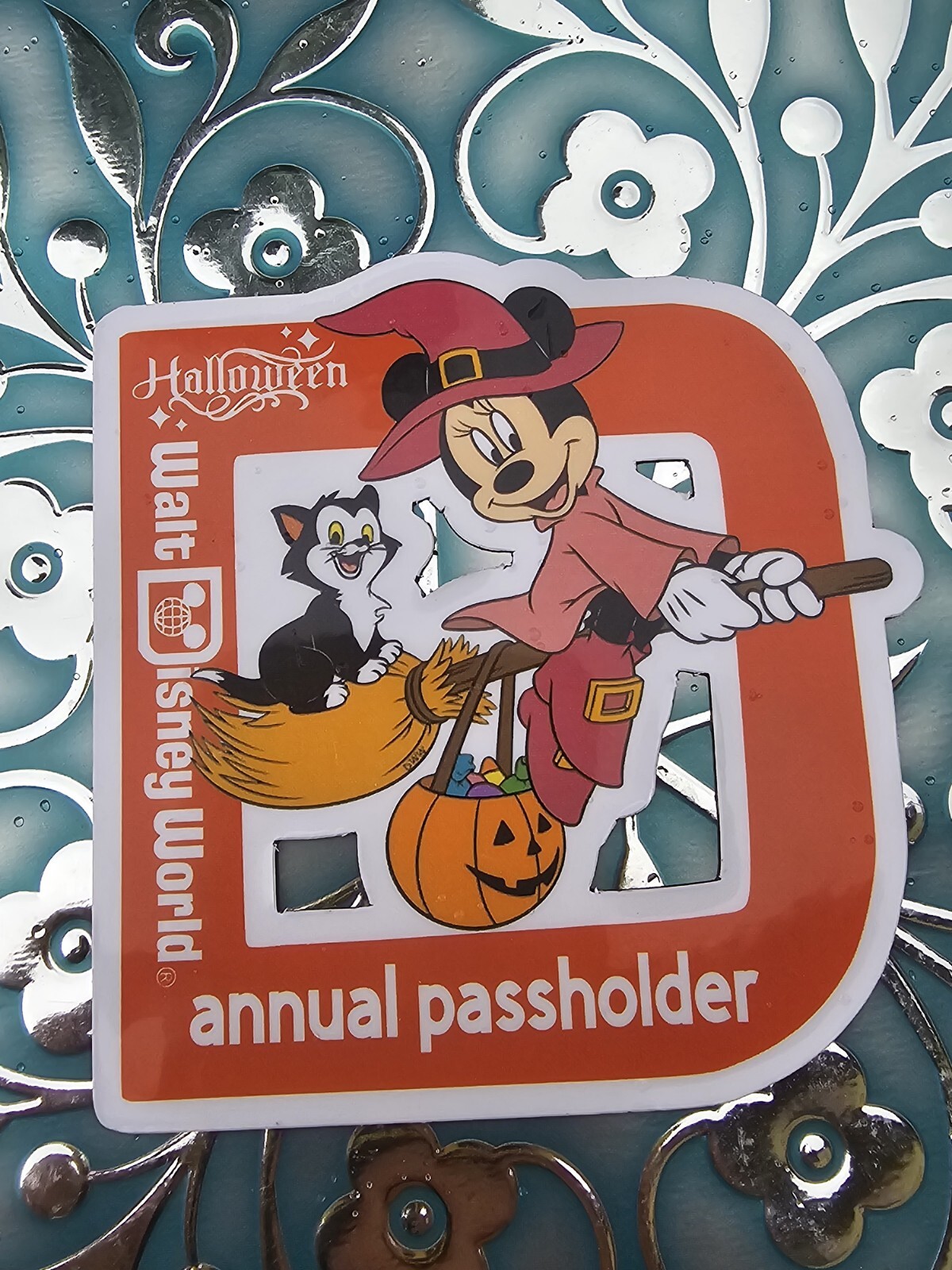 Disney annual  passholder Magnet Minnie Halloween  \'\'FAN ART  MAGNET\'