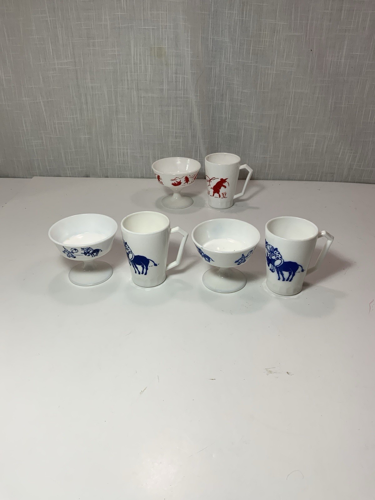 Vintage Hazel Atlas Childrens 3 Sherberts & 3 Mugs Vintage Hazel Atlas Childrens 3 Sherberts & 3 Mugs