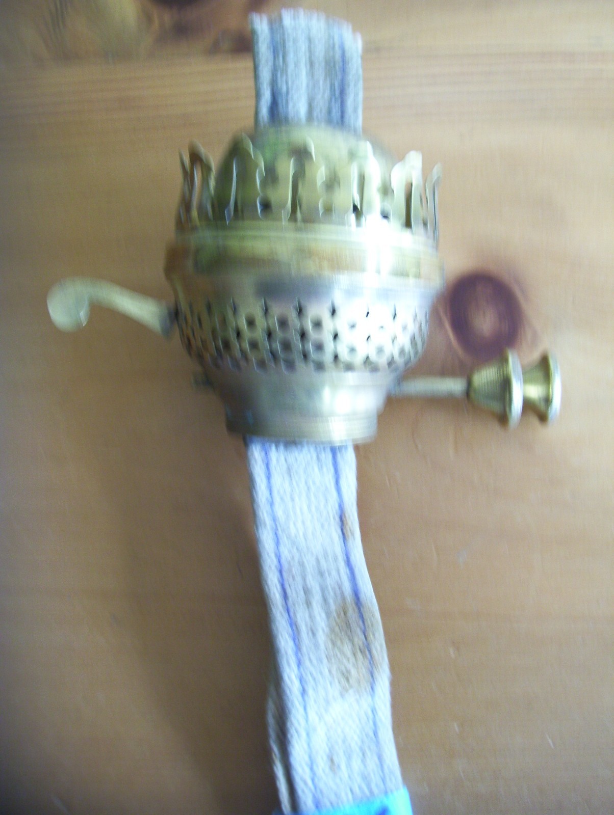 VINTAGE BRITISH MADE DUPLEX BRASS OIL LAMP BURNER-VGC (CAV3)
