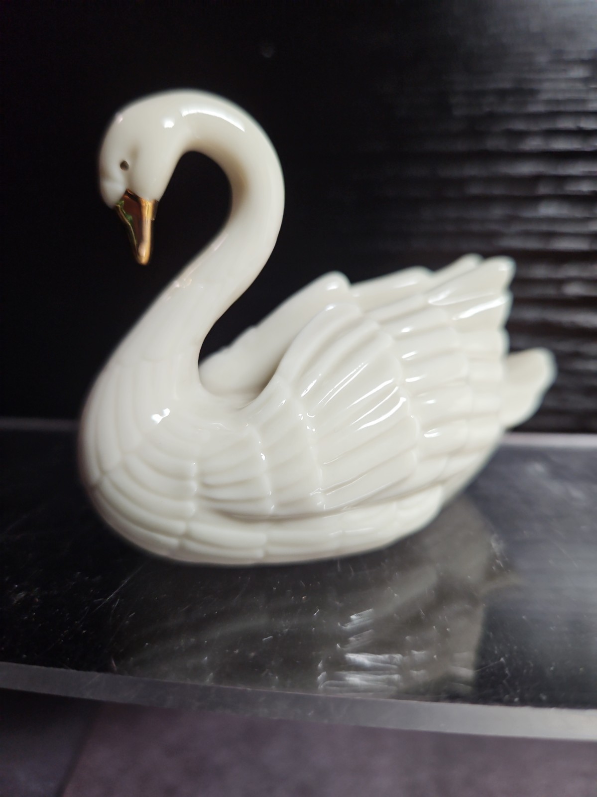 Vintage Lenox Ivory Porcelain Swan Figurine 24k Gold Accents Place Card Holder