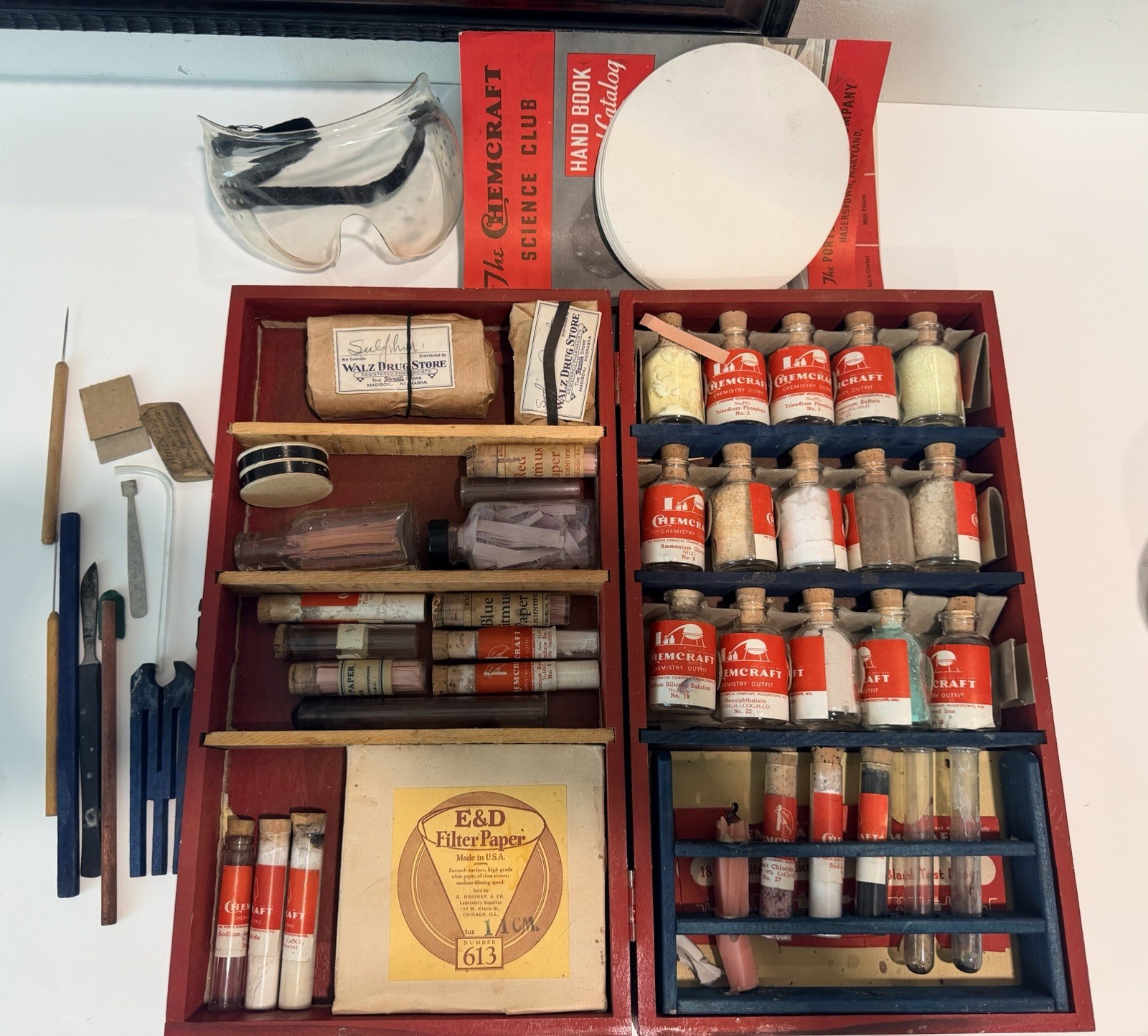 Vintage 1940s Chemcraft Chemistry Set No. 3½ Porter Chemical Set With Books