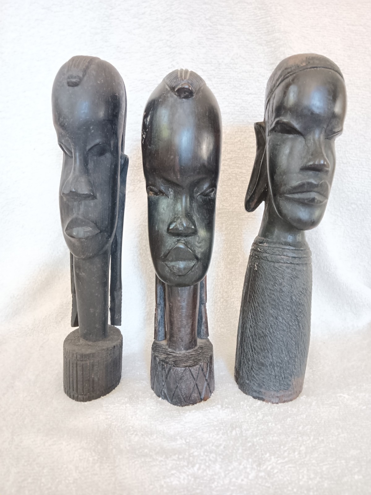 (3) Vintage Hand-Carved African Kenya Wooden Head Sculptures 9.25\