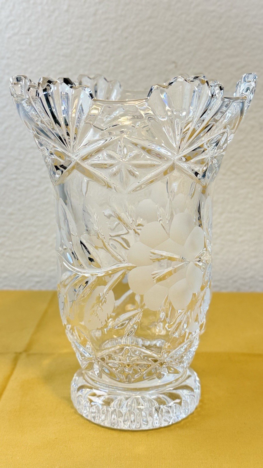 Vintage Towle 24% Lead Crystal Large Vase Frosted Floral 9” Tall Poland