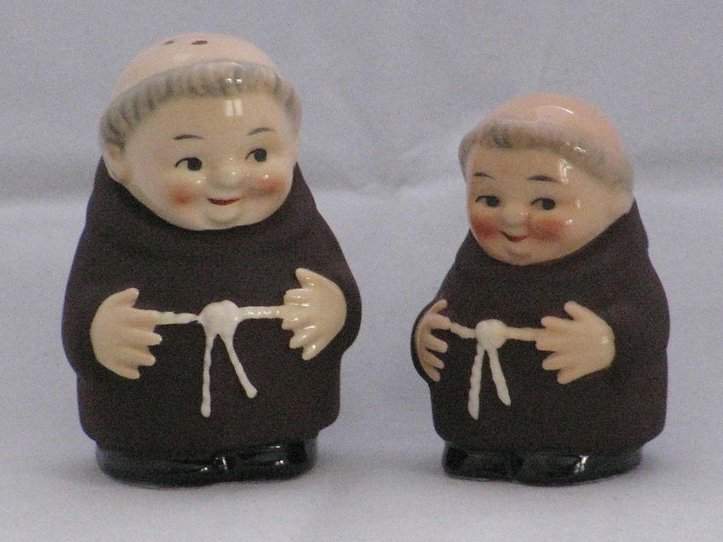 Goebel FRIAR TUCK Figural SALT & PEPPER SHAKERS   SP1
