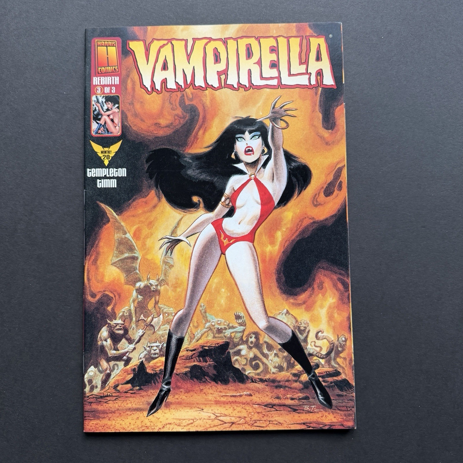 Harris Comics Vampirella Monthly #20 Bruce Timm Variant VF/NM 1999