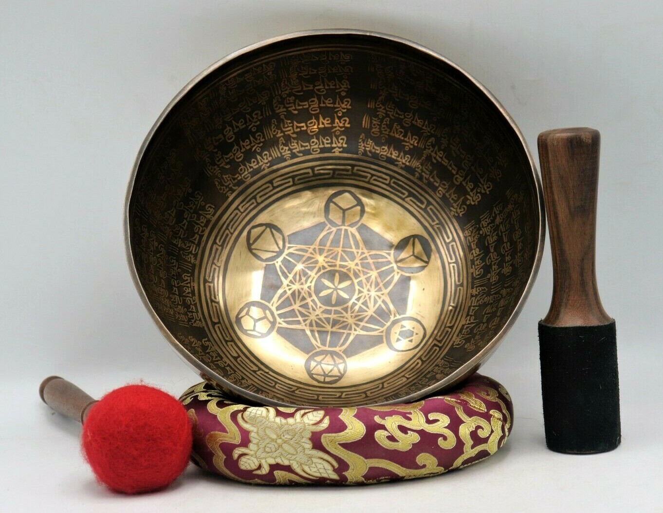  Mantra carved 11\