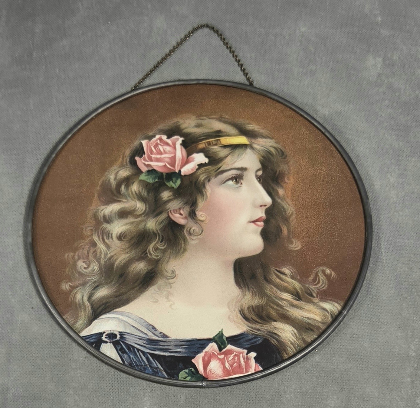 Antique BEAUTIFUL WOMAN Lithograph CHIMNEY FLUE COVER Round PINK ROSES