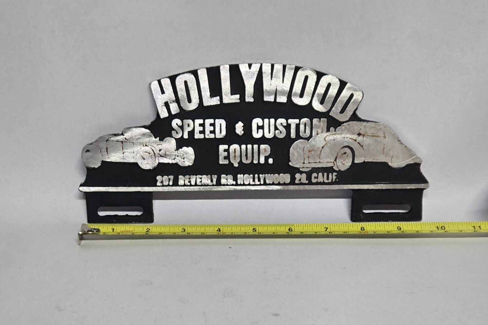 VINTAGE CAST ALUMINUM HOLLYWOOD SPEED & CUSTOM CAR CLUB TOPPER VINTAGE CAST ALUMINUM HOLLYWOOD SPEED & CUSTOM CAR CLUB TOPPER